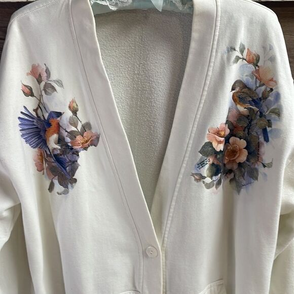Ladies Button Up Cardigan Jacket, Size Large, White with Birds and Floral Design - Picture 3 of 12
